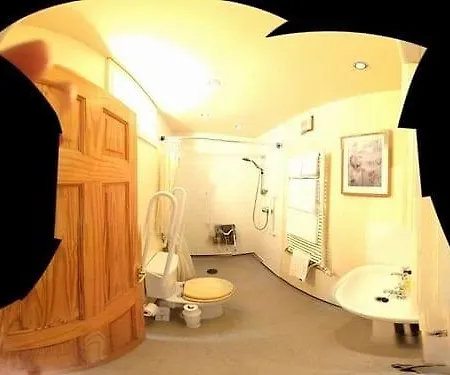 Temple Nocleg ze śniadaniem